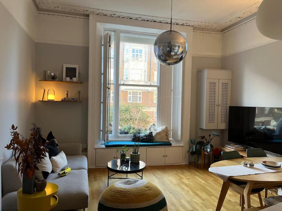 Gorgeous 2 Bedroom Flat In Charming Swiss Cottage لندن المظهر الخارجي الصورة