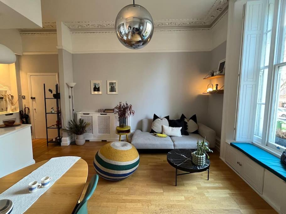 Gorgeous 2 Bedroom Flat In Charming Swiss Cottage لندن المظهر الخارجي الصورة